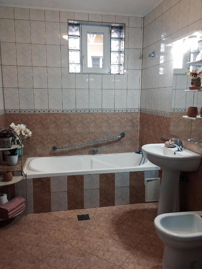 Kara Apartman Odorheiu Secuiesc Ngoại thất bức ảnh