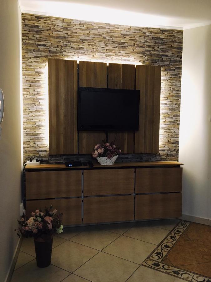Kara Apartman Odorheiu Secuiesc Ngoại thất bức ảnh